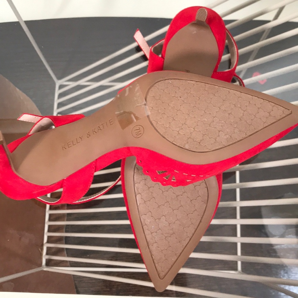Shoes - Picture 3 of 6
